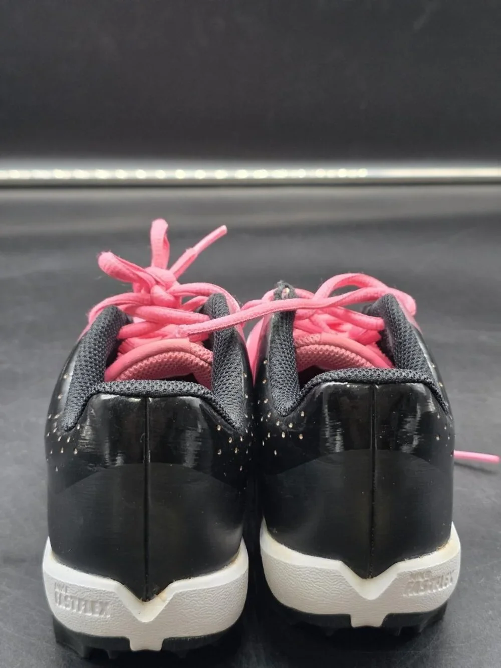 Nike Shoes Youth 2Y Pink Hyperdiamond 4 Softball Cleats CZ5919-610 Damage Stains